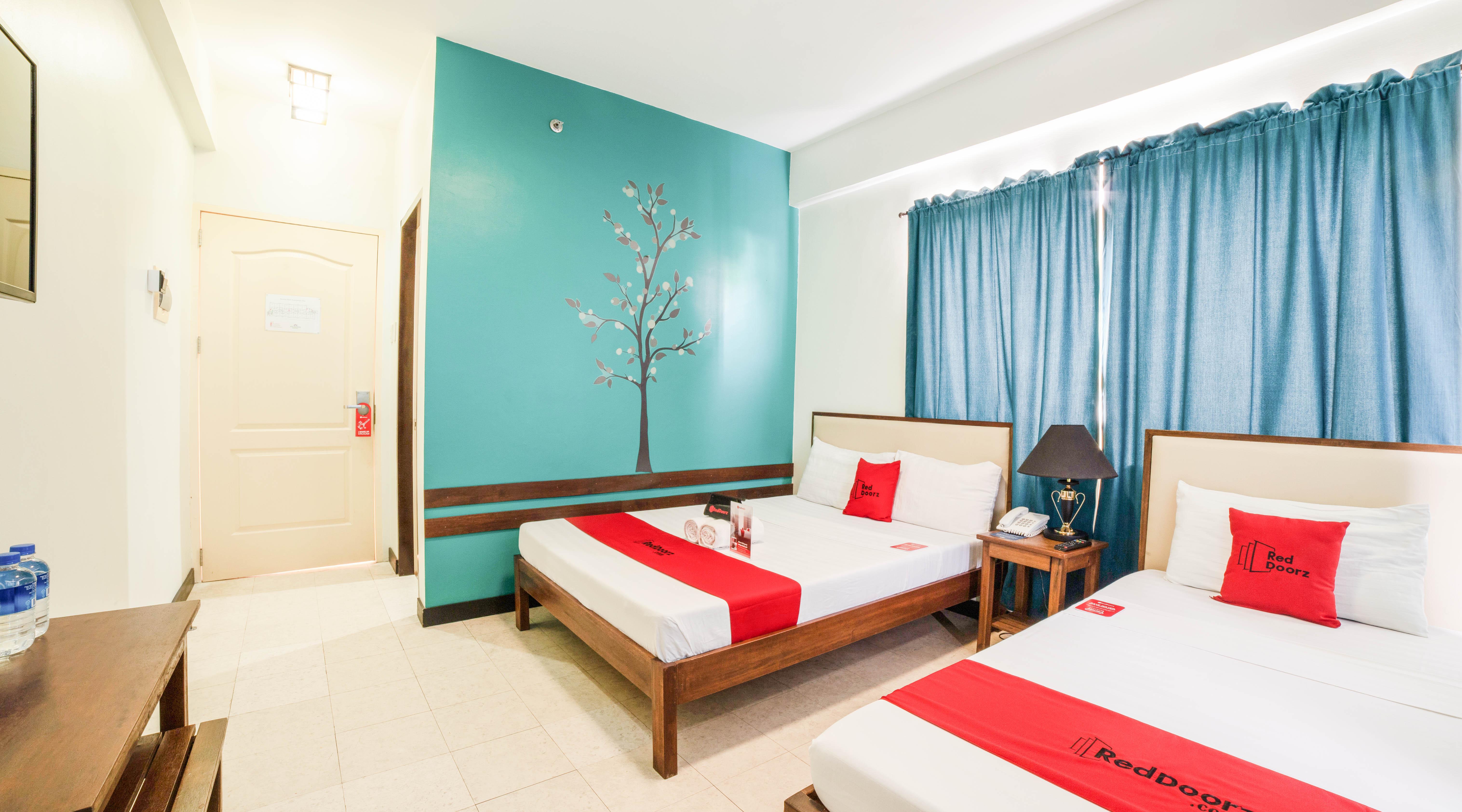 Reddoorz Plus Near Rizal Junction Puerto Princesa Exterior foto