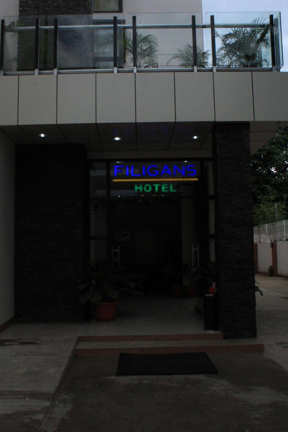 Reddoorz Plus Near Rizal Junction Puerto Princesa Exterior foto