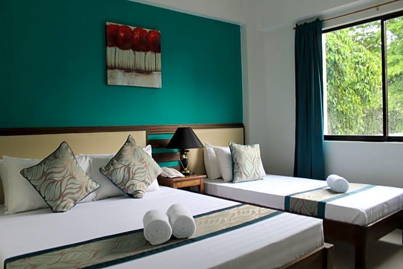 Reddoorz Plus Near Rizal Junction Puerto Princesa Exterior foto