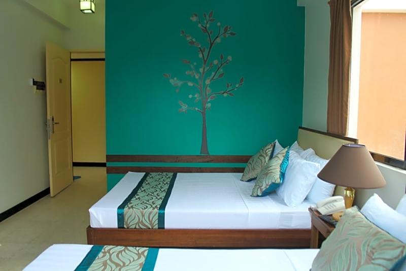 Reddoorz Plus Near Rizal Junction Puerto Princesa Exterior foto