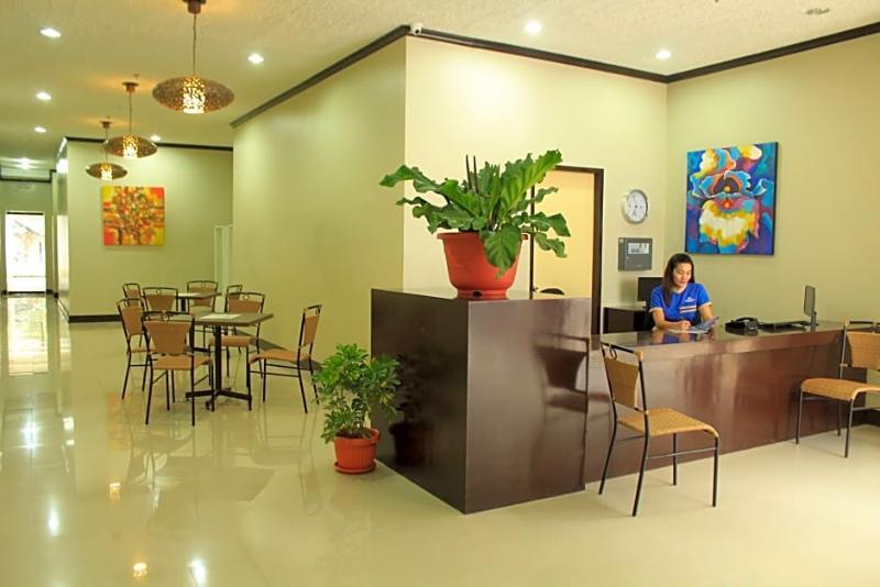 Reddoorz Plus Near Rizal Junction Puerto Princesa Exterior foto