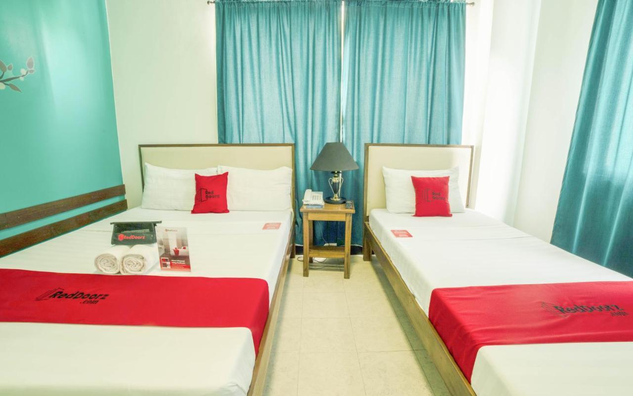 Reddoorz Plus Near Rizal Junction Puerto Princesa Exterior foto