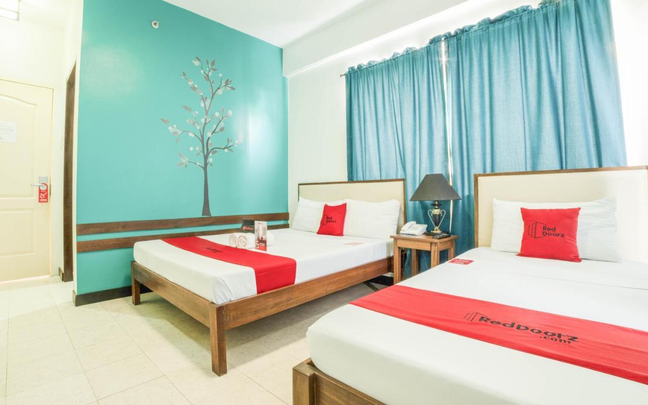 Reddoorz Plus Near Rizal Junction Puerto Princesa Exterior foto